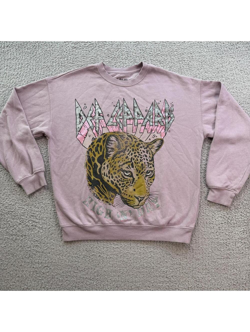 Def Leppard High N Dry Leopard Graphic Pink Crewneck Sweatshirt Women's XS